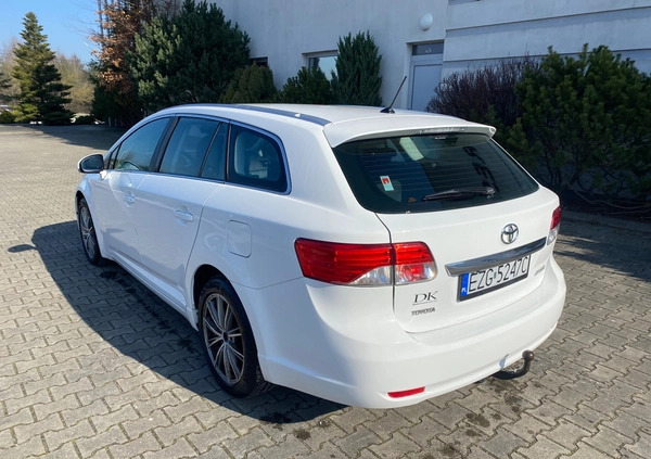 Toyota Avensis cena 35900 przebieg: 181000, rok produkcji 2012 z Łask małe 277